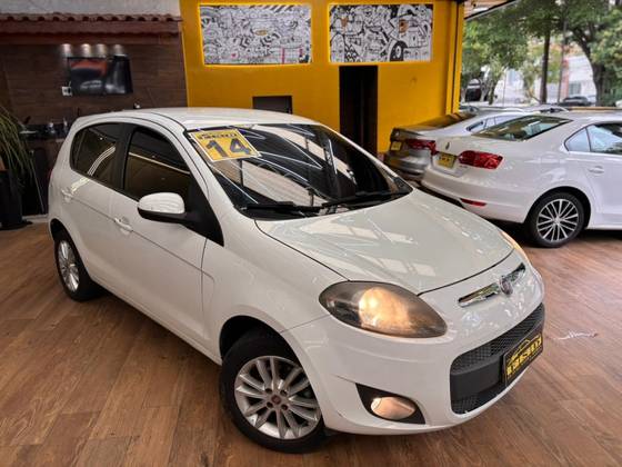 FIAT PALIO 1.6 MPI ESSENCE 16V FLEX 4P MANUAL